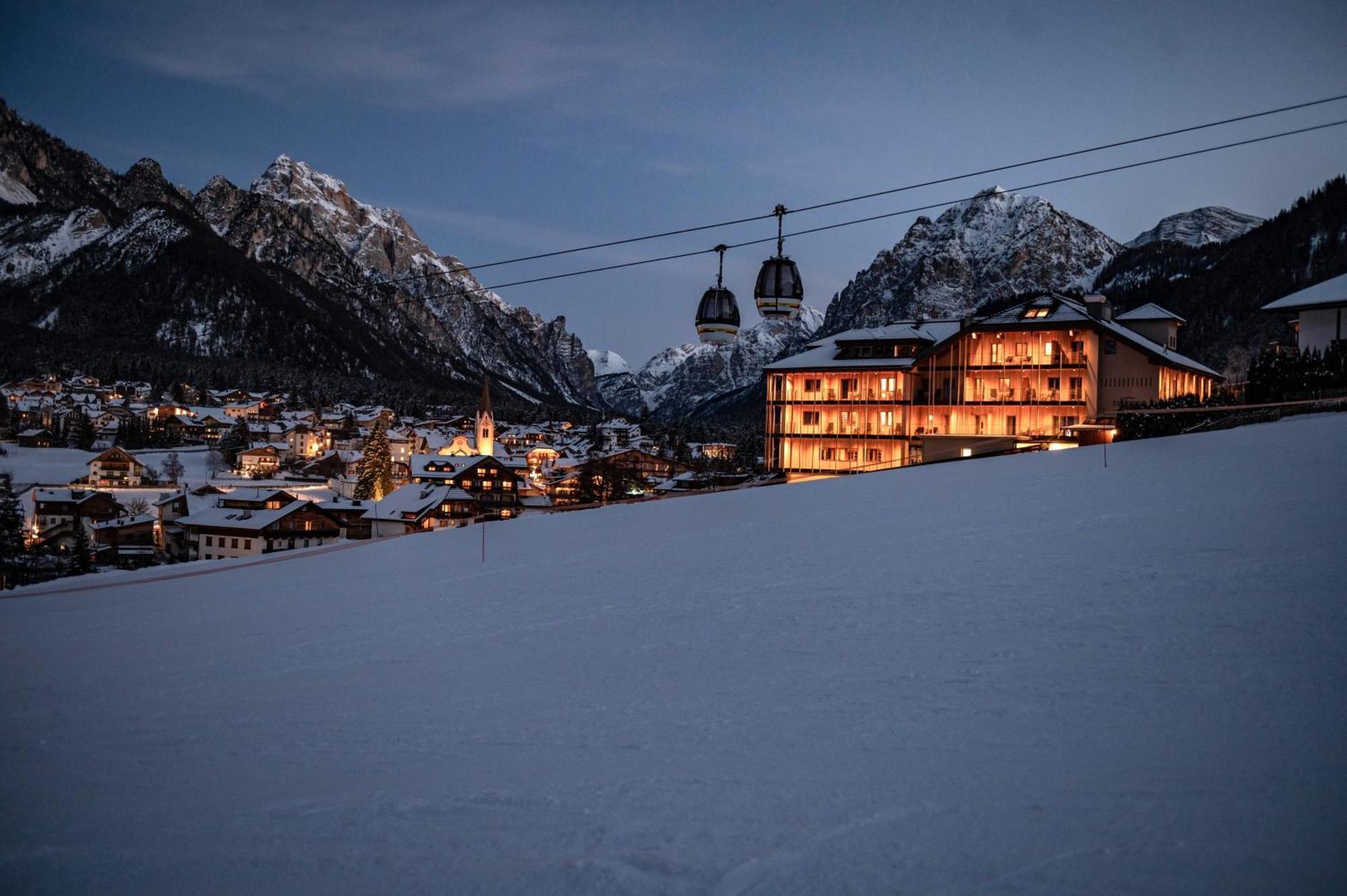 Excelsior Dolomites Life Resort San Vigilio Di Marebbe Exterior photo