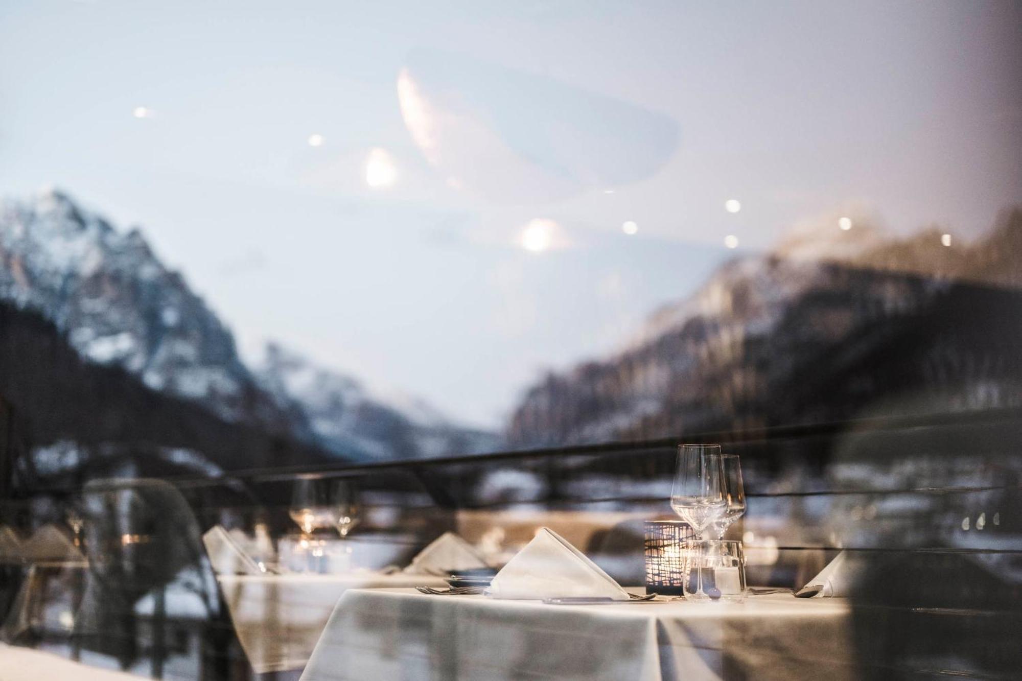 Excelsior Dolomites Life Resort San Vigilio Di Marebbe Exterior photo