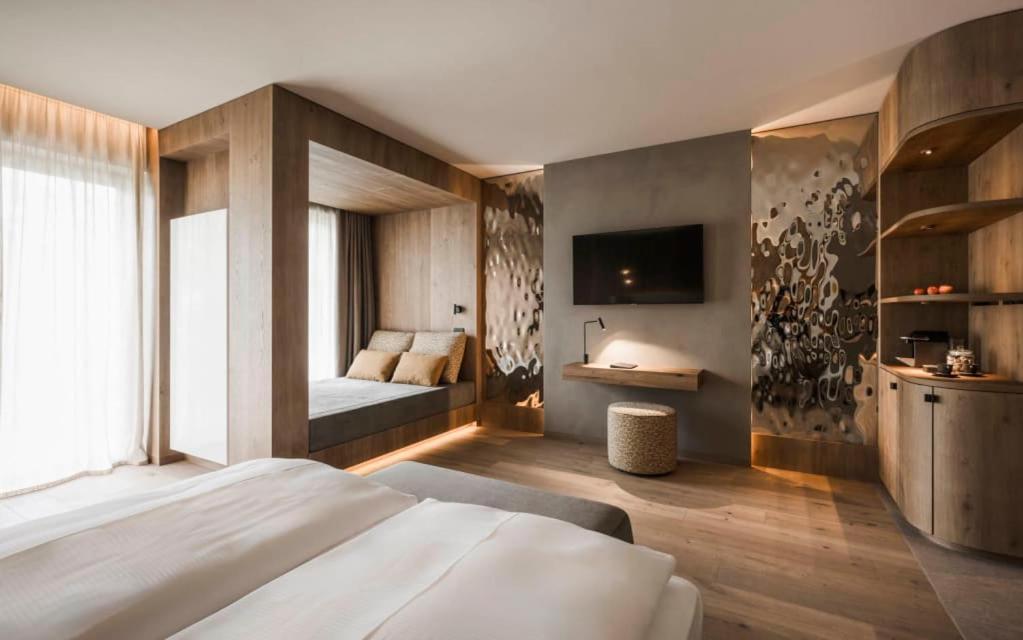 Excelsior Dolomites Life Resort San Vigilio Di Marebbe Exterior photo
